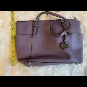 New Michael Kors Purse